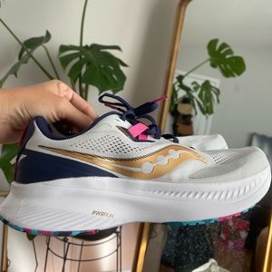 Saucony guide 15 running shoes